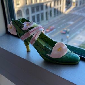 Display piece: Floral Shoe